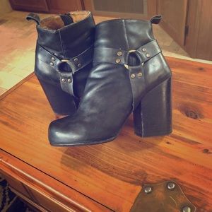 Cute and sexy black JC Boots